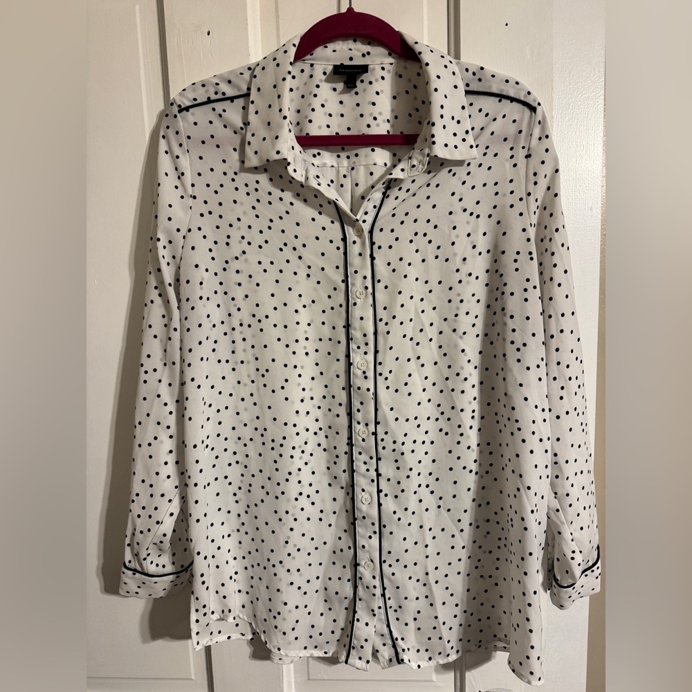 Who What Wear Polka Dot Button Down Shirt - White and Black